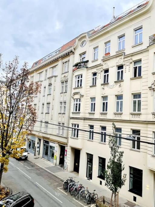 City-Center-Apartment Hip Area, Big & New فيينا المظهر الخارجي الصورة